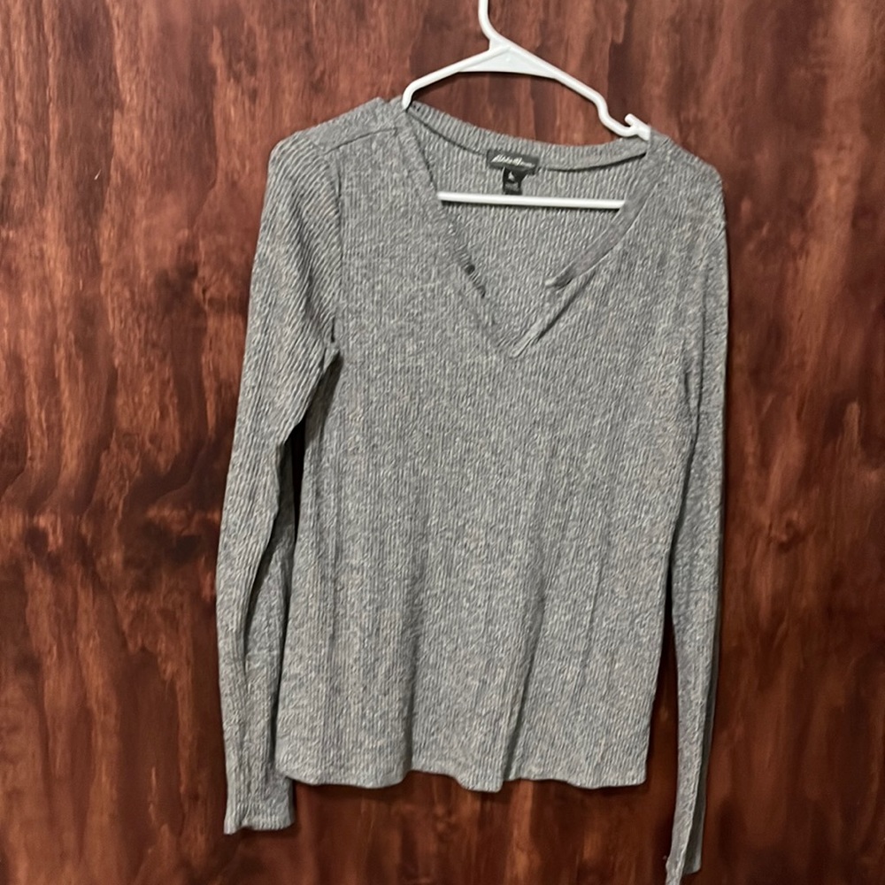 Eddie Bauer woman’s ribbed gray sweater